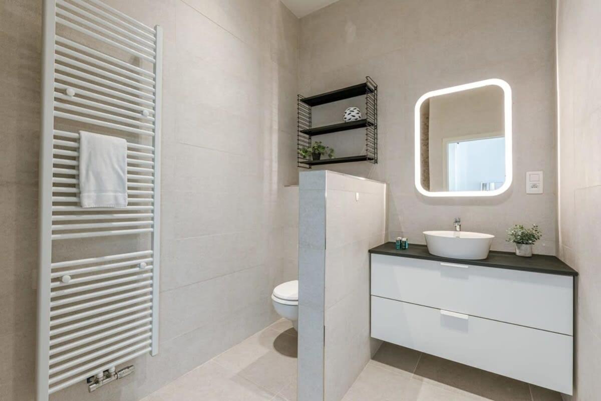 הוילה אנטוורפן House With Large And Sunny Terrace מראה חיצוני תמונה